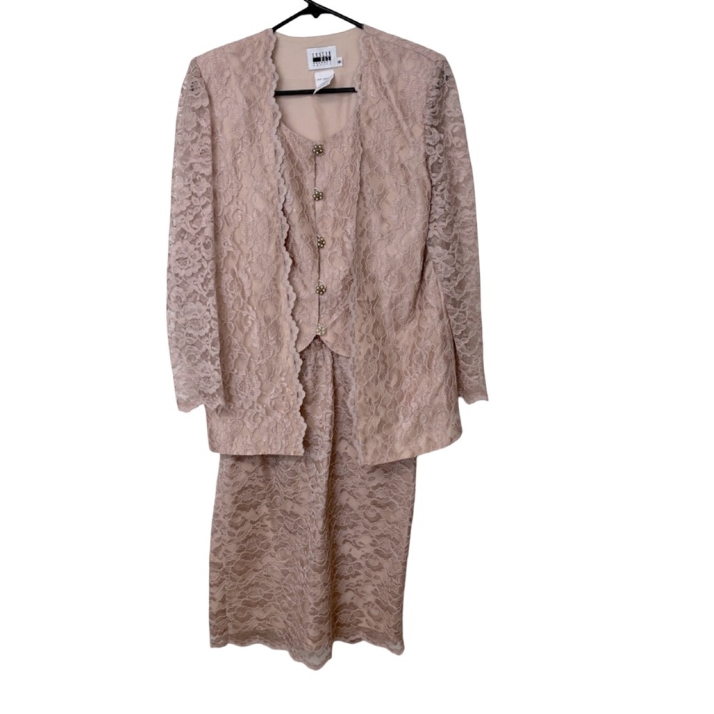 Mother of Bride/ Evening, EUC, Petite 6, jacket/A line skirt.  PP 19.5”,  lace